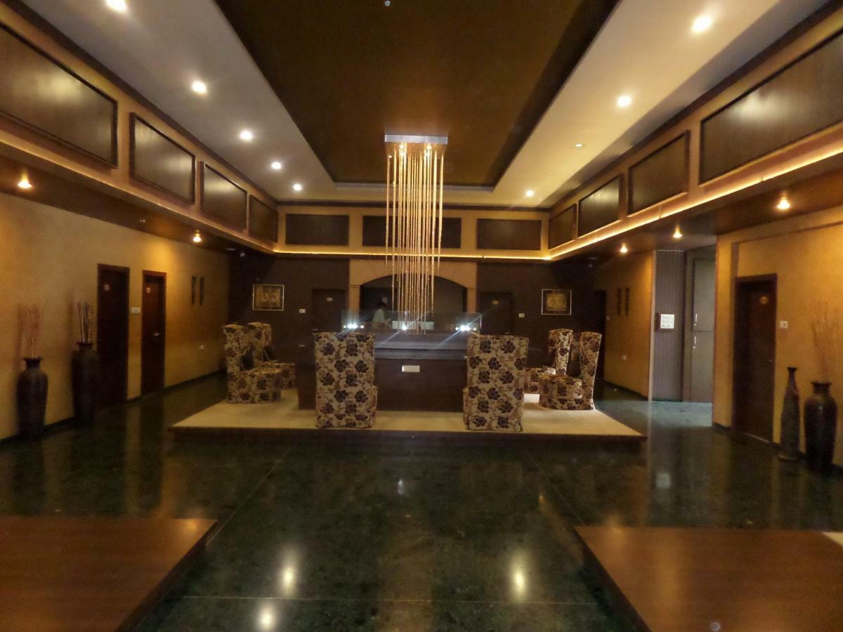 Matrix Inn プネ エクステリア 写真