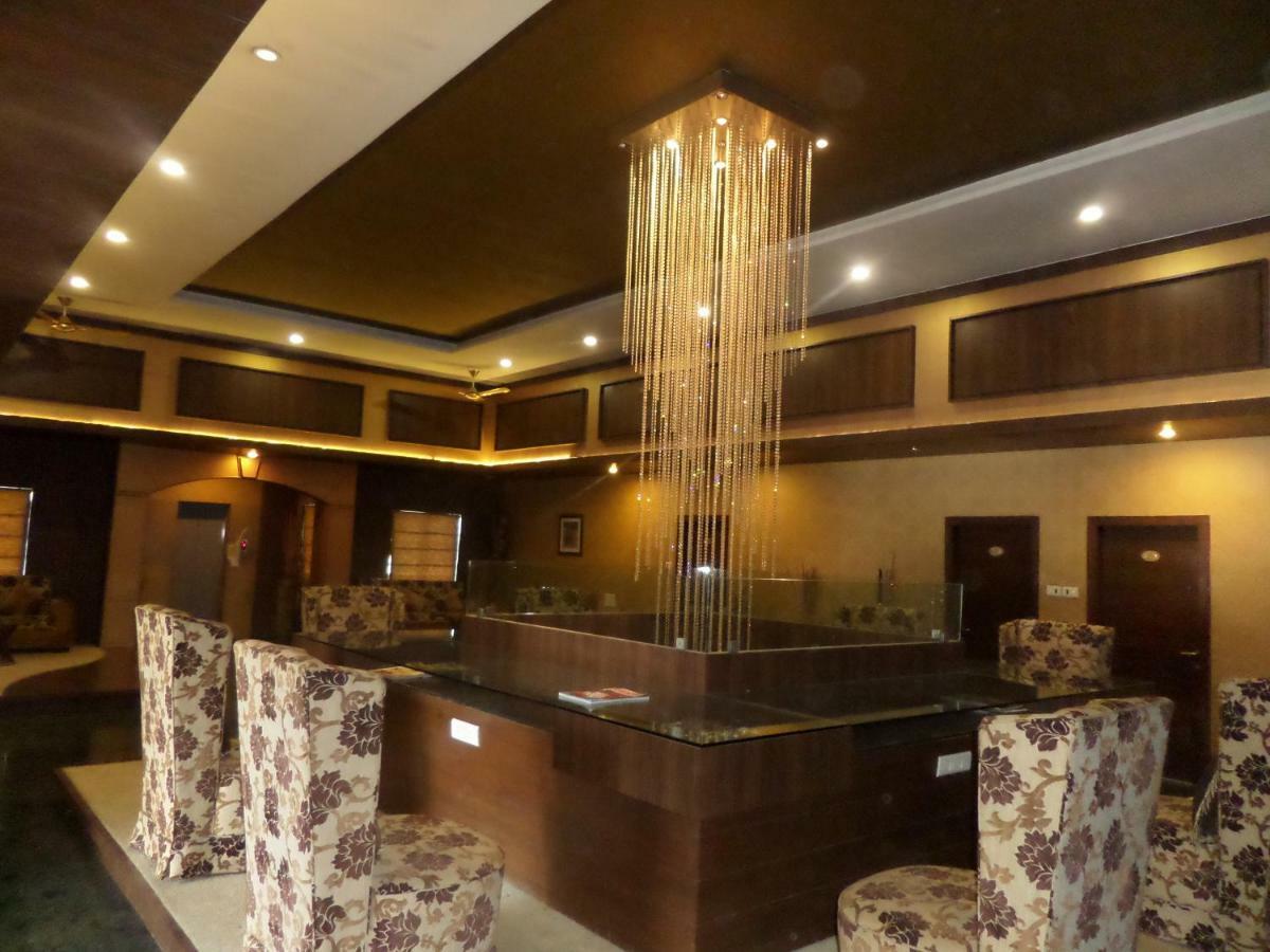 Matrix Inn プネ エクステリア 写真
